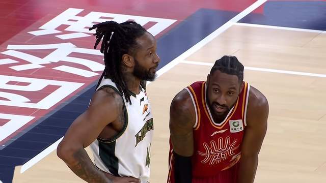 世界杯高清赛事-赵继伟错失关键球,空砍15+6+7 辽宁男篮惜败山西 双外援弹尽粮绝